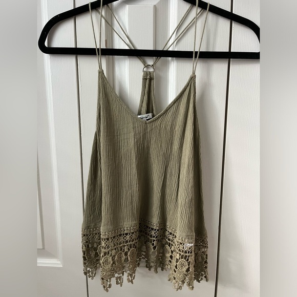 Papaya Green Lace Pattern V-Neck Tank Top Size Medium - Picture 3 of 14